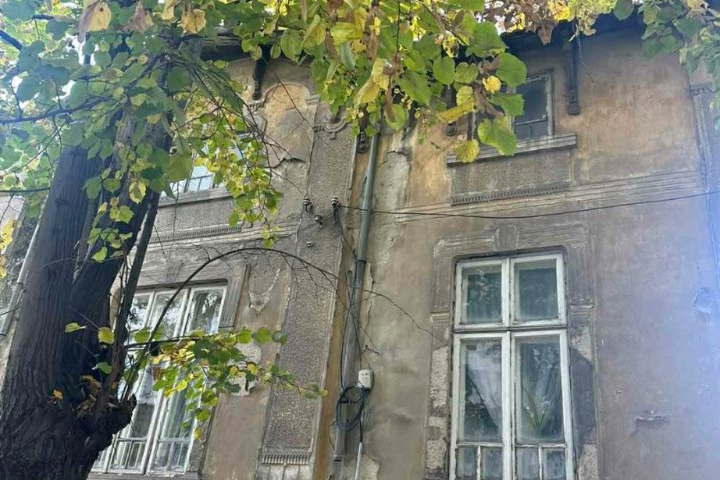 House in Varna, Centyr