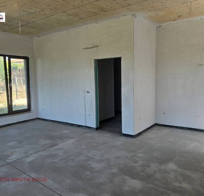 Photo 4 — House in Varna, Borovec - Yug