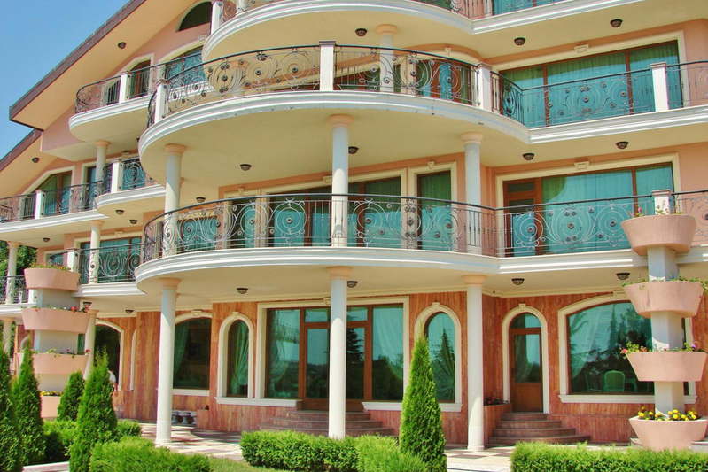 House in Varna, Manastirski Rid