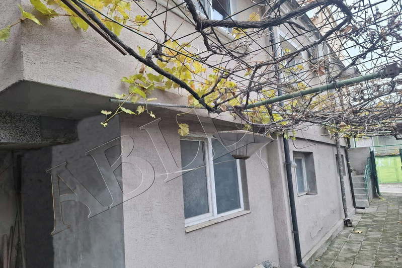Къща във Варна, Трошево