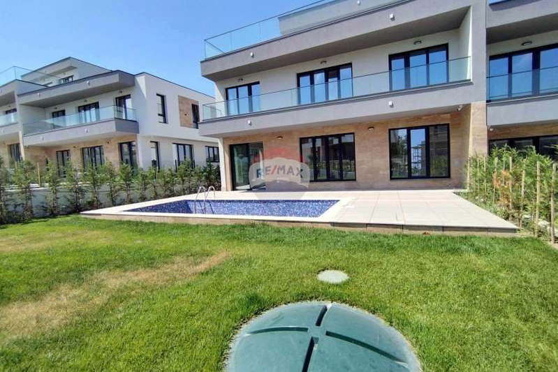 House in Varna, Vinica