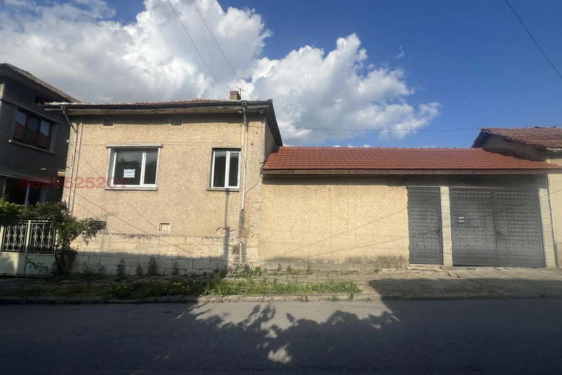 House in Oblast Shumen, Veliki Preslav