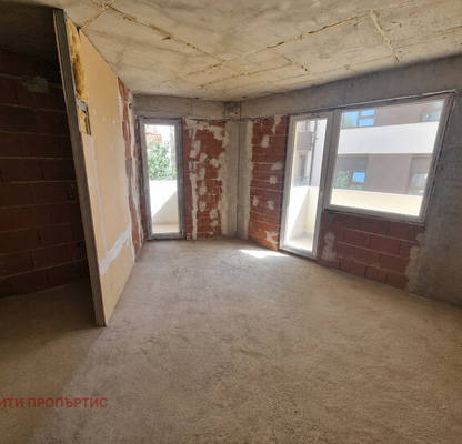 Photo 2 — Office in Blagoevgrad, Idealen Centyr