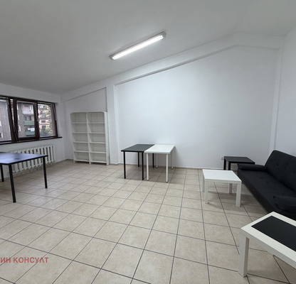 Photo 2 — Office in Pernik, Dimova Mahala