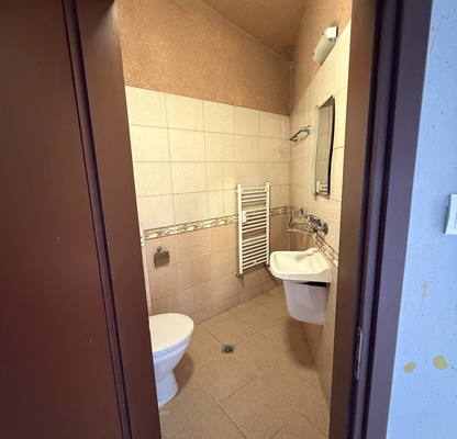 Photo 4 — Office in Pernik, Dimova Mahala