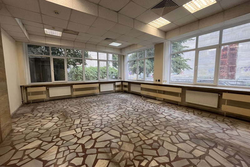 Office in Shumen, Centyr