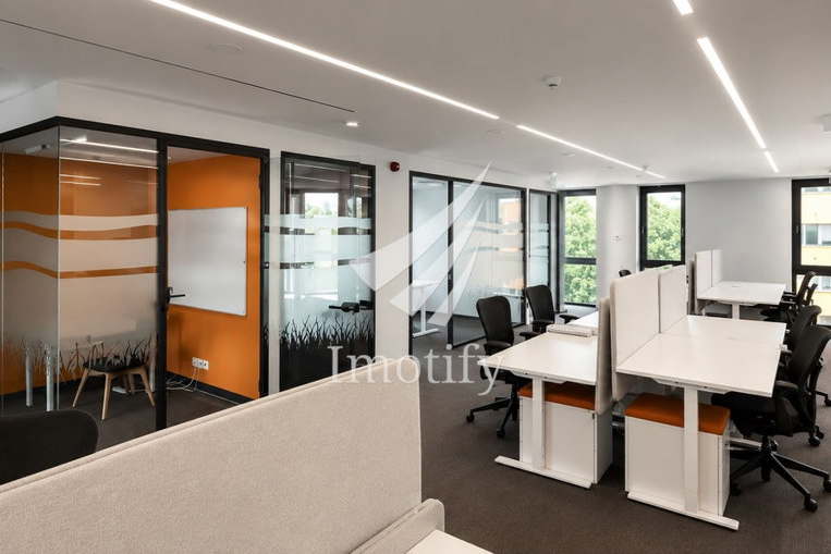 Office in Sofiya, Centyr