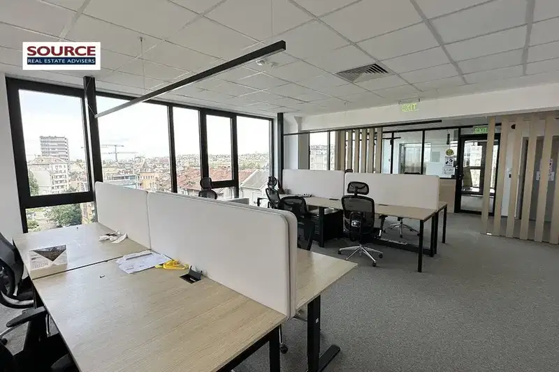 Office in Sofiya, Centyr