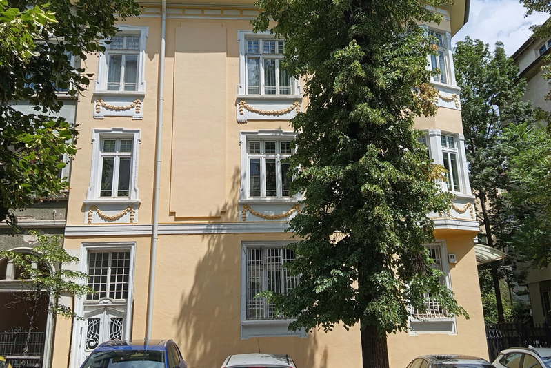 Офис в София, Център