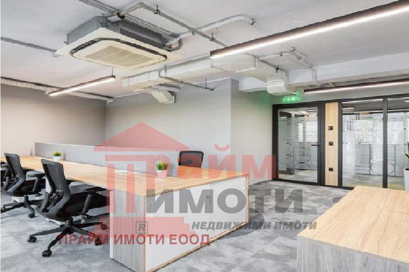 Офис в София, Изток