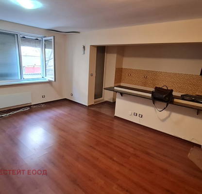Photo 2 — Office in Sofiya, Lozenec