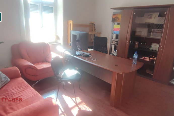 Office in Varna, Centyr