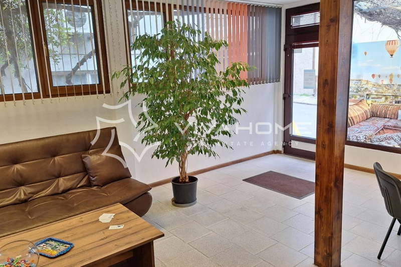 Office in Varna, Centyr