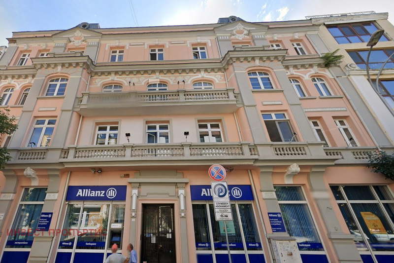 Office in Varna, Centyr