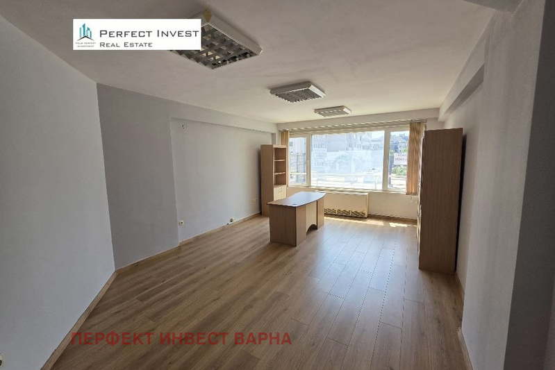 Office in Varna, Lyatno Kino Trakiya