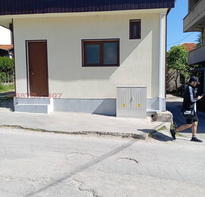 Photo 2 — Garage/Parking in Oblast Smolyan, Chepelare