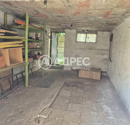 Photo 2 — Garage/Parking in Oblast Plovdiv, Karlovo
