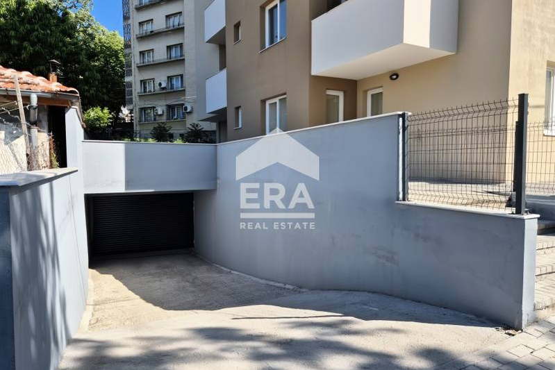 Garage/Parking in Kyrdjali, Centyr