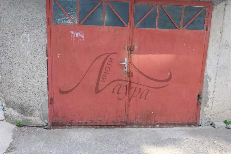 Гараж/Паркомясто в Шумен, Болницата