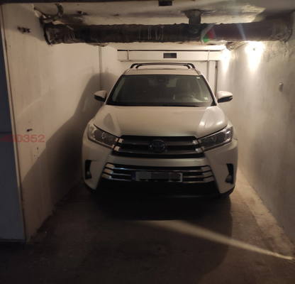 Photo 2 — Garage in Sofia, Dyrvenica
