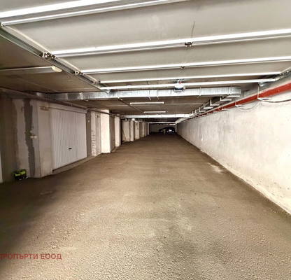 Photo 5 — Garage/Parking in Sofiya, Iztok