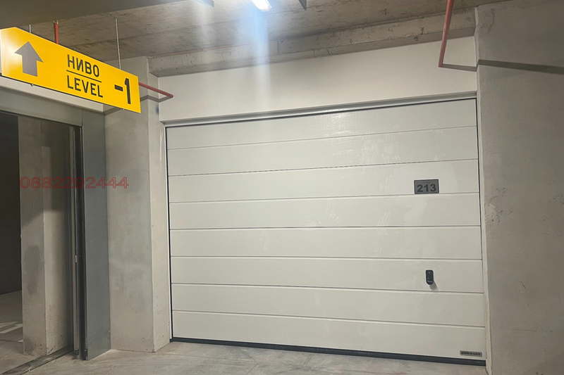 Garage/Parking in Sofiya, Krasno Selo