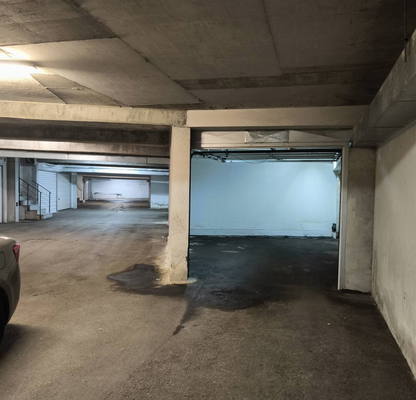 Photo 2 — Garage/Parking in Sofiya, Lozenec