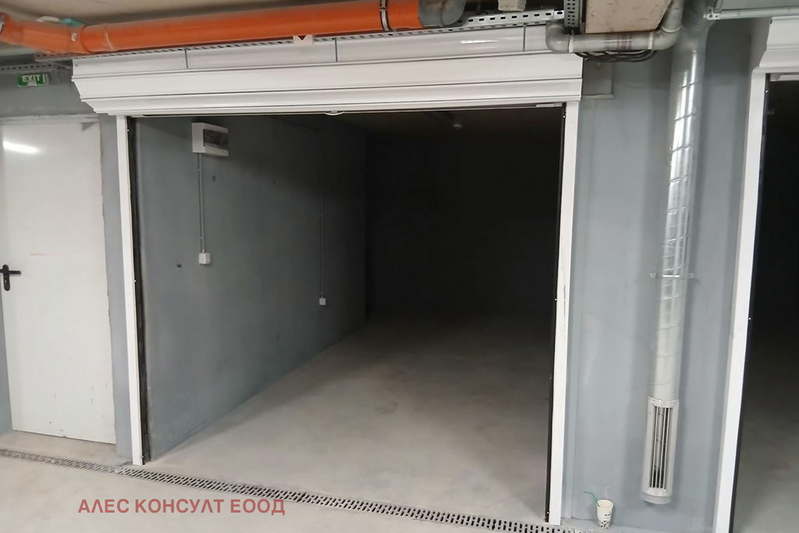 Garage/Parking in Sofiya, Nadejda 1