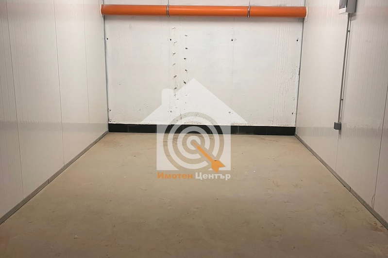Garage/Parking in Sofiya, Studentski Grad