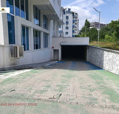 Photo 2 — Garage/Parking in Sofiya, Studentski Grad