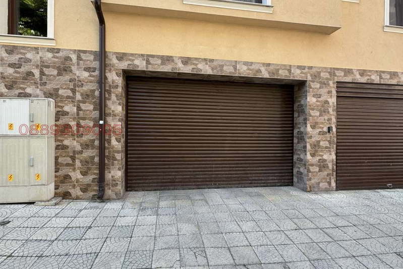 Garage/Parking in Varna, Biznes Hotel