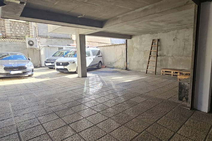 Garage/Parking in Varna, Centyr