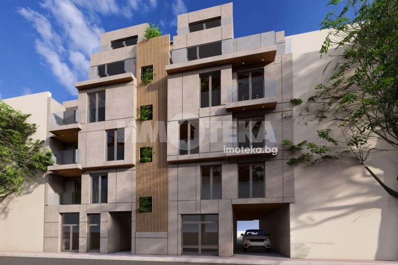 Garage/Parking in Varna, Centyr