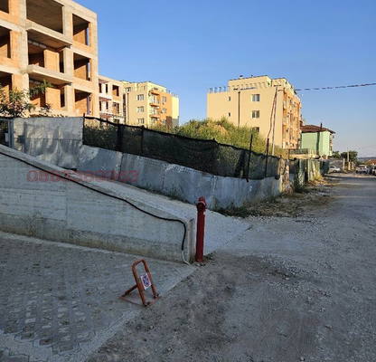 Photo 2 — Garage/Parking in Varna, Pchelina