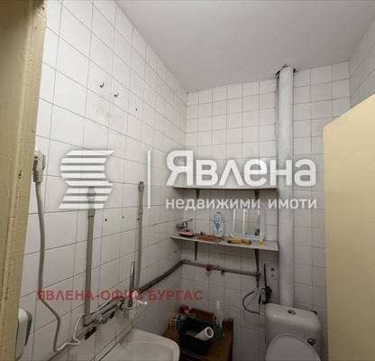 Снимка 3 — Магазин в Бургас, Възраждане