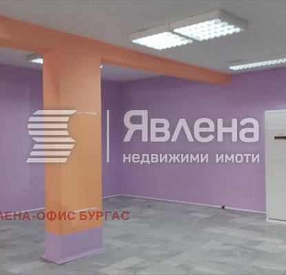 Снимка 2 — Магазин в Бургас, Възраждане