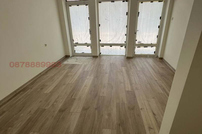 Shop in Oblast Plovdiv, Pyrvenec