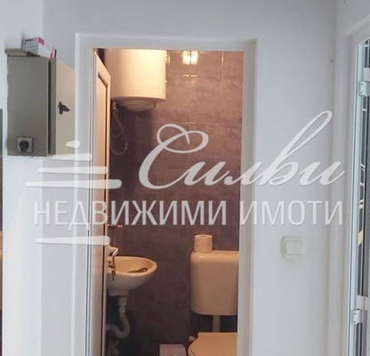 Снимка 3 — Магазин в Шумен, Център