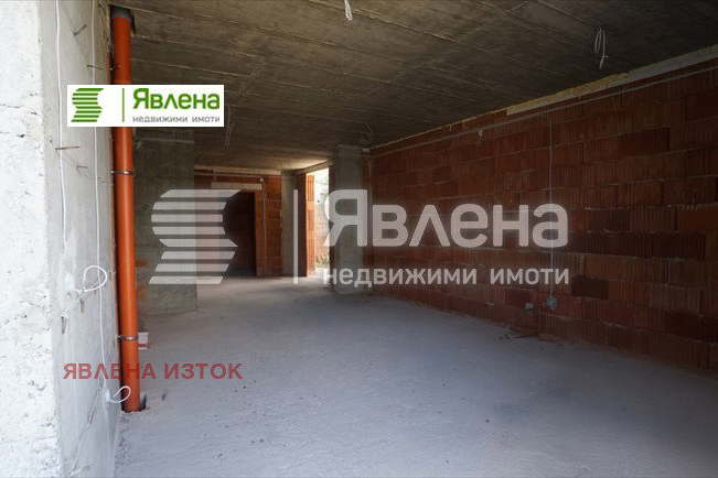 Магазин в София, Сухата река