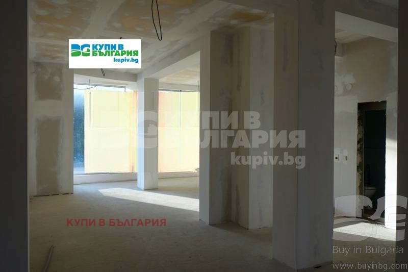 Shop in Varna, Grand Mol