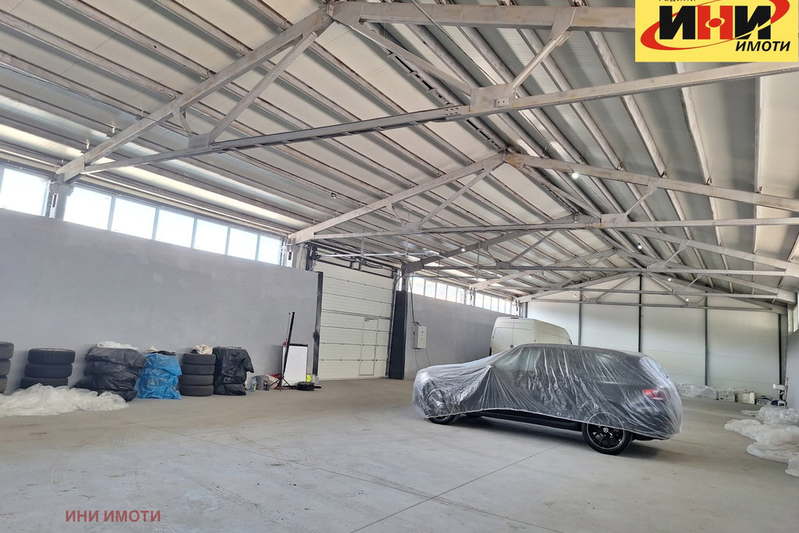 Warehouse in Ruse, Zdravec Iztok