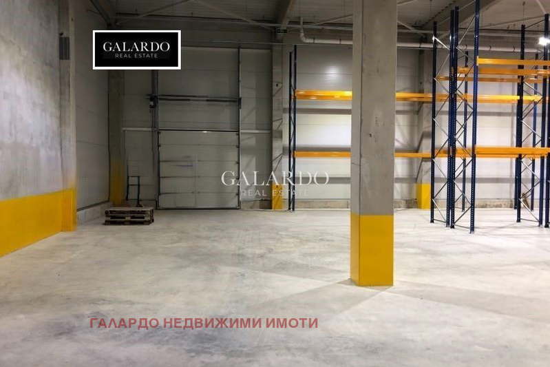 Warehouse in Kazichene