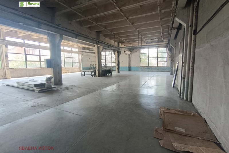 Warehouse in Sofiya, Hadji Dimityr