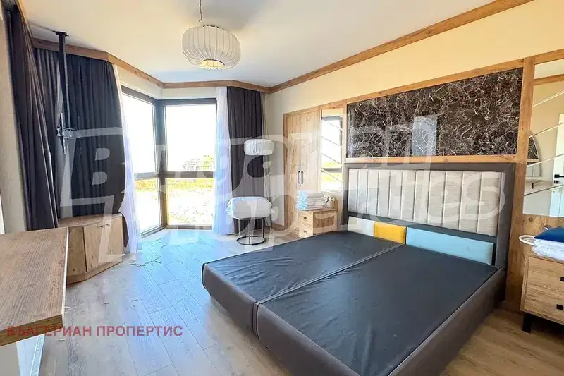 Тристаен апартамент в Благоевград, Банско