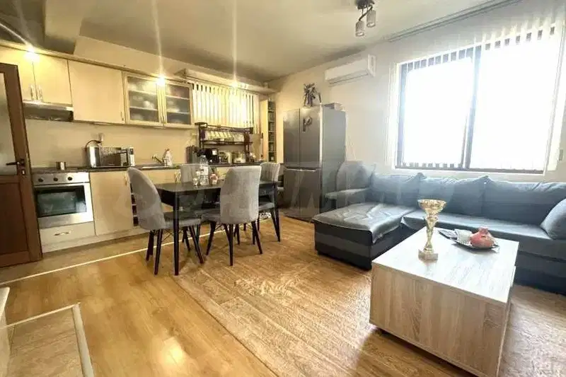 Spacious 3-room apartment in Bansko with fireplace