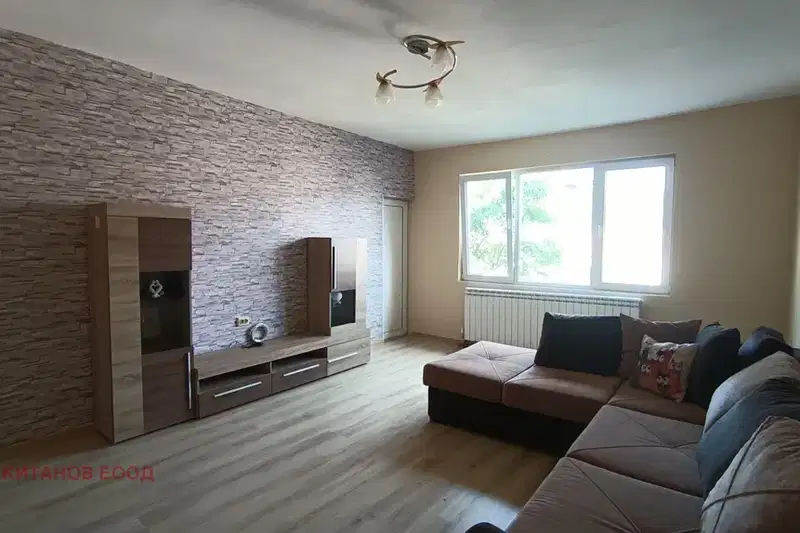 4-bedroom apartment in Blagoevgrad, Idealen Centyr