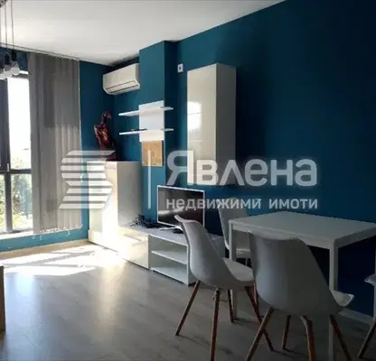 Снимка 2 — Тристаен апартамент в Благоевград, Широк център
