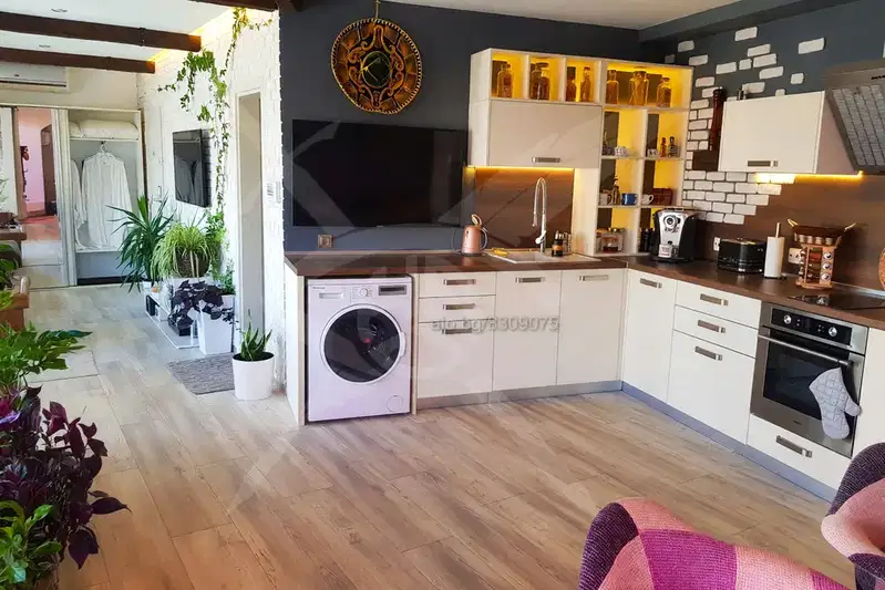 One-room apartment 70 sq m in the Center of Burgas