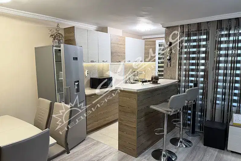 3-bedroom apartment in Burgas, Centyr
