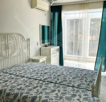 Снимка 4 — Тристаен апартамент 150 кв.м. в Център, Бургас